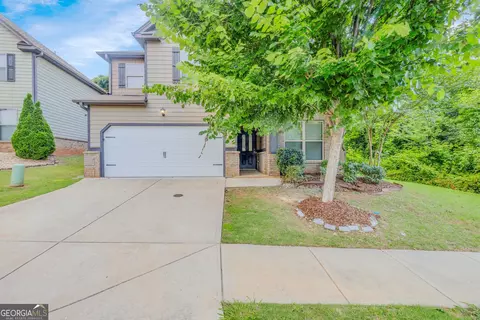 121 Escalade Dr, Mcdonough, GA 30253