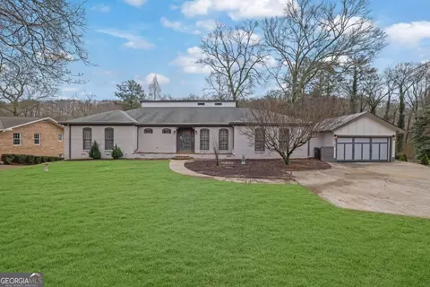 9785 La View Cir, Roswell, GA 30075