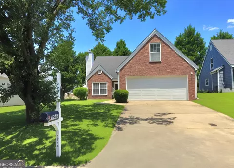 8208 Wynfield Dr, Jonesboro, GA 30238