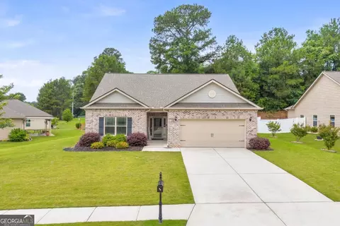 817 Hidden Hollow Cir, Commerce, GA 30529