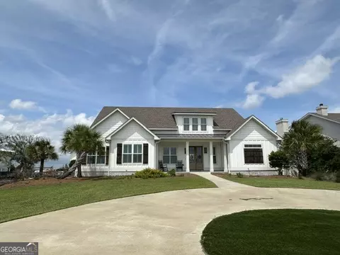 102 Talahi Island Ln, Brunswick, GA 31520