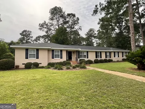 1809 Green Valley Ln, Albany, GA 31707