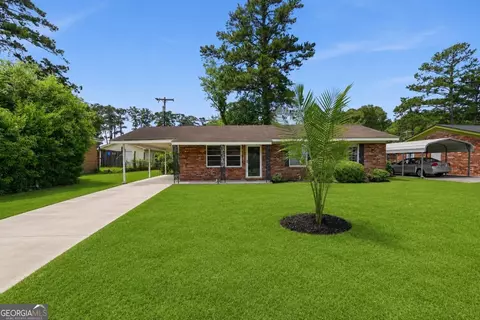 4 Lucian Cir, Savannah, GA 31406