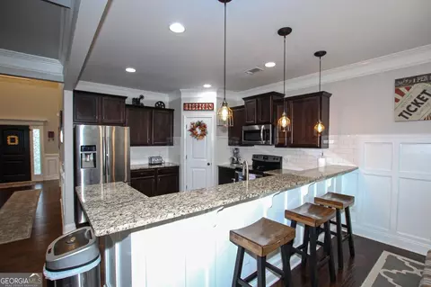 Kitchen - 203 Ousley Way, Perry, GA 31069 photo 2 of 3