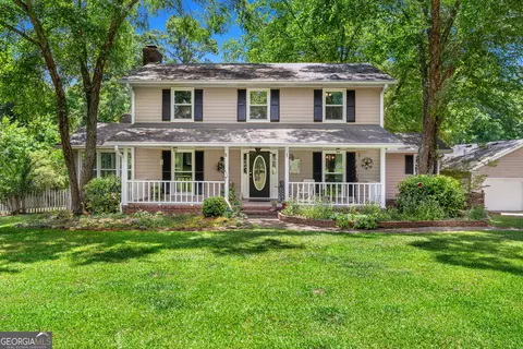 895 Fairplay Dr, Social Circle, GA 30025