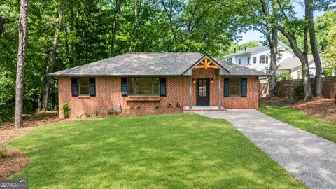 42 Lundy St, Newnan, GA 30263
