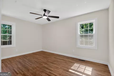Bedroom - 239 Wilcox Rd, Lagrange, GA 30241 photo 4 of 5