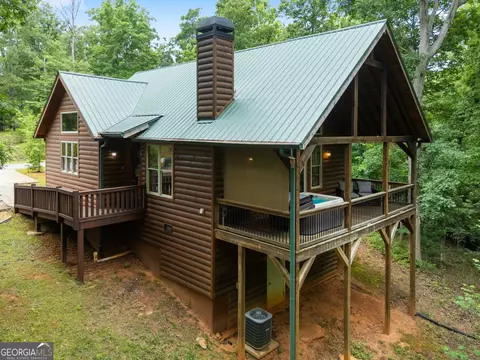 265 Maple Ridge Dr, Cleveland, GA 30528