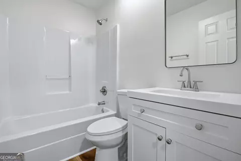 Bath - 290 The Falls Blvd, Covington, GA 30016 photo 3 of 3