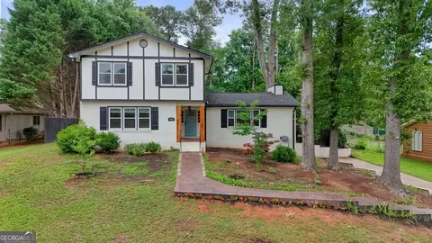 695 Shannon Green Cir SW, Mableton, GA 30126