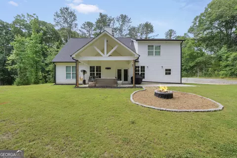 Exterior - 1577 Stark Rd, Jackson, GA 30233 photo 5 of 9