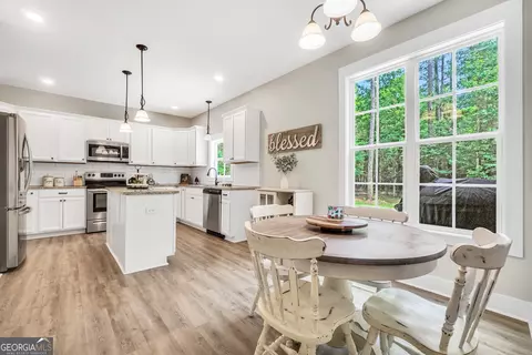 Kitchen - 1577 Stark Rd, Jackson, GA 30233 photo 3 of 3