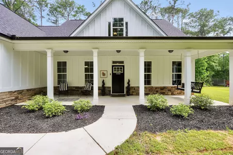 Exterior - 1577 Stark Rd, Jackson, GA 30233 photo 3 of 9