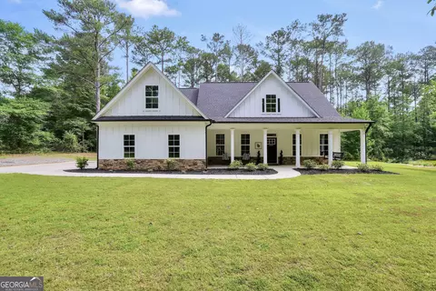 Exterior - 1577 Stark Rd, Jackson, GA 30233 photo 2 of 9