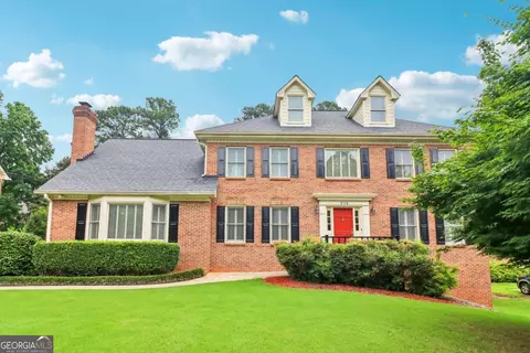 914 Newcastle Dr SW, Lilburn, GA 30047