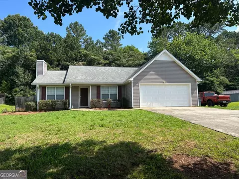 27 Crossridge Dr SE, Silver Creek, GA 30173