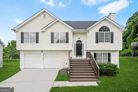 11072 Pebble Ridge Dr, Hampton, GA 30228