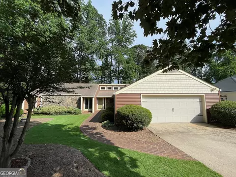 323 Larkspur Turn, Peachtree City, GA 30269