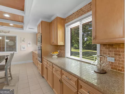Kitchen - 525 Levi Barnes Rd, Jackson, GA 30233 photo 3 of 8