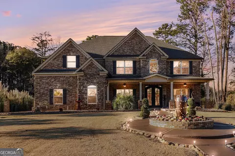 129 Limbaugh Valley Dr, Mcdonough, GA 30252
