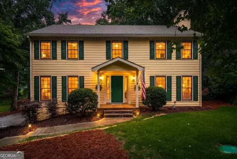 3609 Hermitage Dr, Berkeley Lake, GA 30096