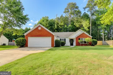 437 Crested View Dr, Loganville, GA 30052