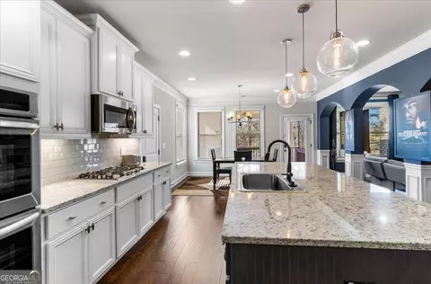 Kitchen - 191 Crystal Lake Blvd, Hampton, GA 30228 photo 5 of 5