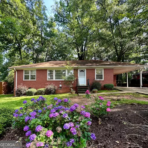 951 Woodland Trl, Smyrna, GA 30080
