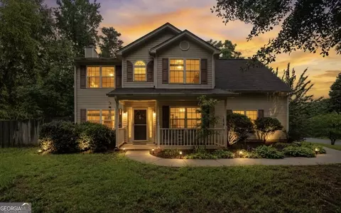 1401 Flanagan Mill Dr, Auburn, GA 30011