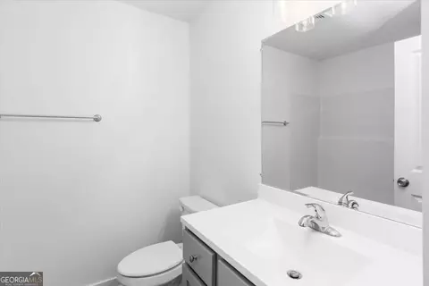 Bath - 284 Doster Ave, Monroe, GA 30656 photo 1 of 4