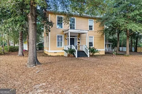 66 Merritt St, Hawkinsville, GA 31036