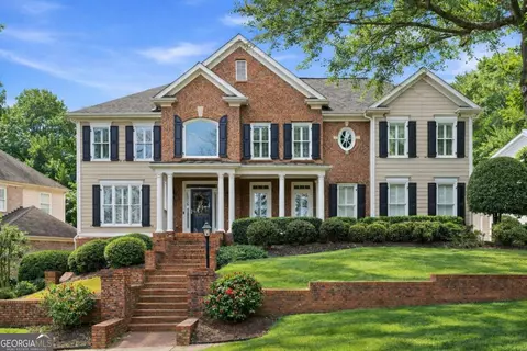 973 Meadow Club Crse, Suwanee, GA 30024