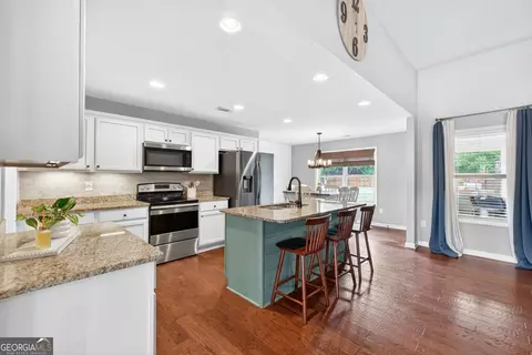 Kitchen - 1251 Daniel Dr, Jefferson, GA 30549 photo 2 of 4