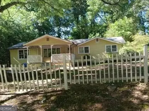 5135 Hilltop Dr, Union City, GA 30291