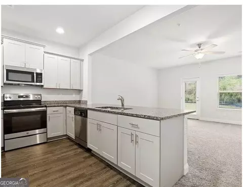 2202 Miranda Dr, Morrow, GA 30260 photo 3