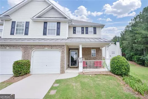 417 Red Coat Ln, Woodstock, GA 30188