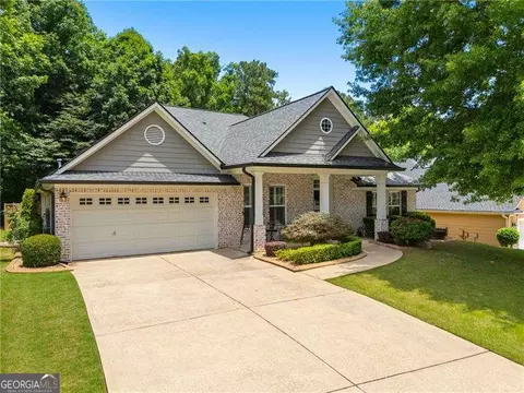 594 Longwood Pl, Dallas, GA 30132