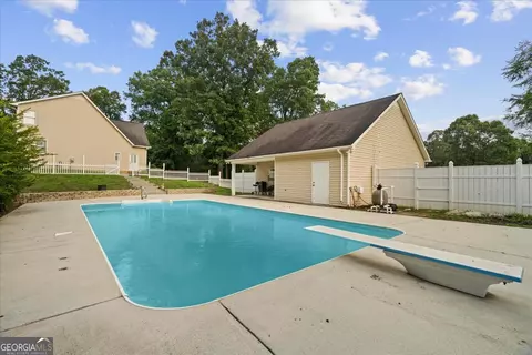 Exterior - Undisclosed, Calhoun, GA 30701 photo 1 of 13