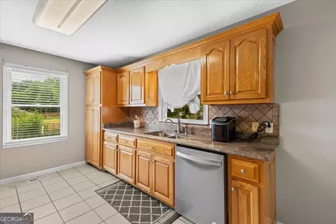 Kitchen - Undisclosed, Calhoun, GA 30701 photo 3 of 5