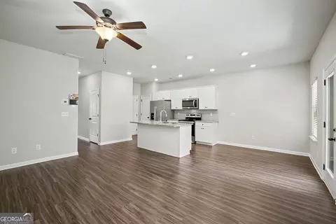 Entry Way - 195 Skipjack Ct, Covington, GA 30016 photo 3 of 6