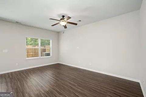 Living - 195 Skipjack Ct, Covington, GA 30016 photo 1 of 2