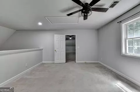 Bedroom - 1609 White Oak Dr, Winder, GA 30680 photo 10 of 15