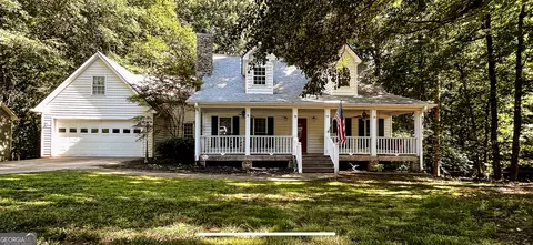 1609 White Oak Dr, Winder, GA 30680