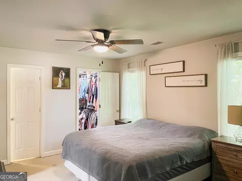 Bedroom - 1609 White Oak Dr, Winder, GA 30680 photo 3 of 15