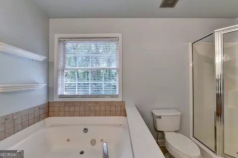 Bath - 1609 White Oak Dr, Winder, GA 30680 photo 5 of 6