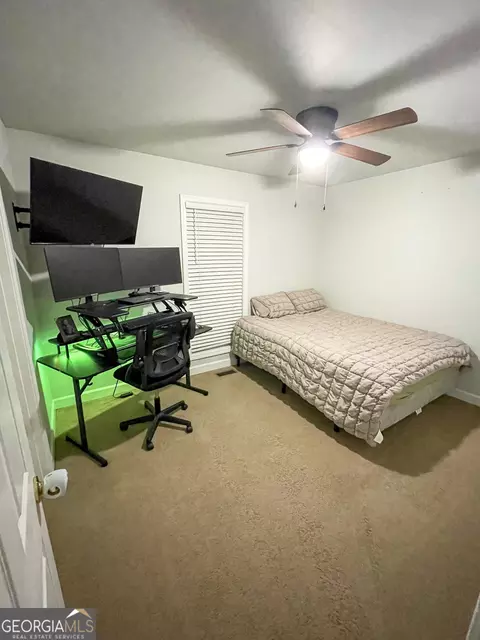 Bedroom - 1609 White Oak Dr, Winder, GA 30680 photo 1 of 15