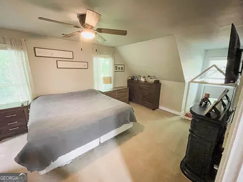 Bedroom - 1609 White Oak Dr, Winder, GA 30680 photo 5 of 15