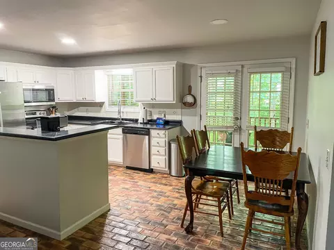Kitchen - 1609 White Oak Dr, Winder, GA 30680 photo 1 of 3