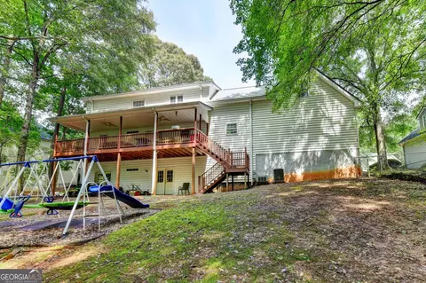 Exterior - 1609 White Oak Dr, Winder, GA 30680 photo 12 of 17