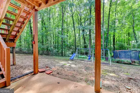 Exterior - 1609 White Oak Dr, Winder, GA 30680 photo 10 of 17